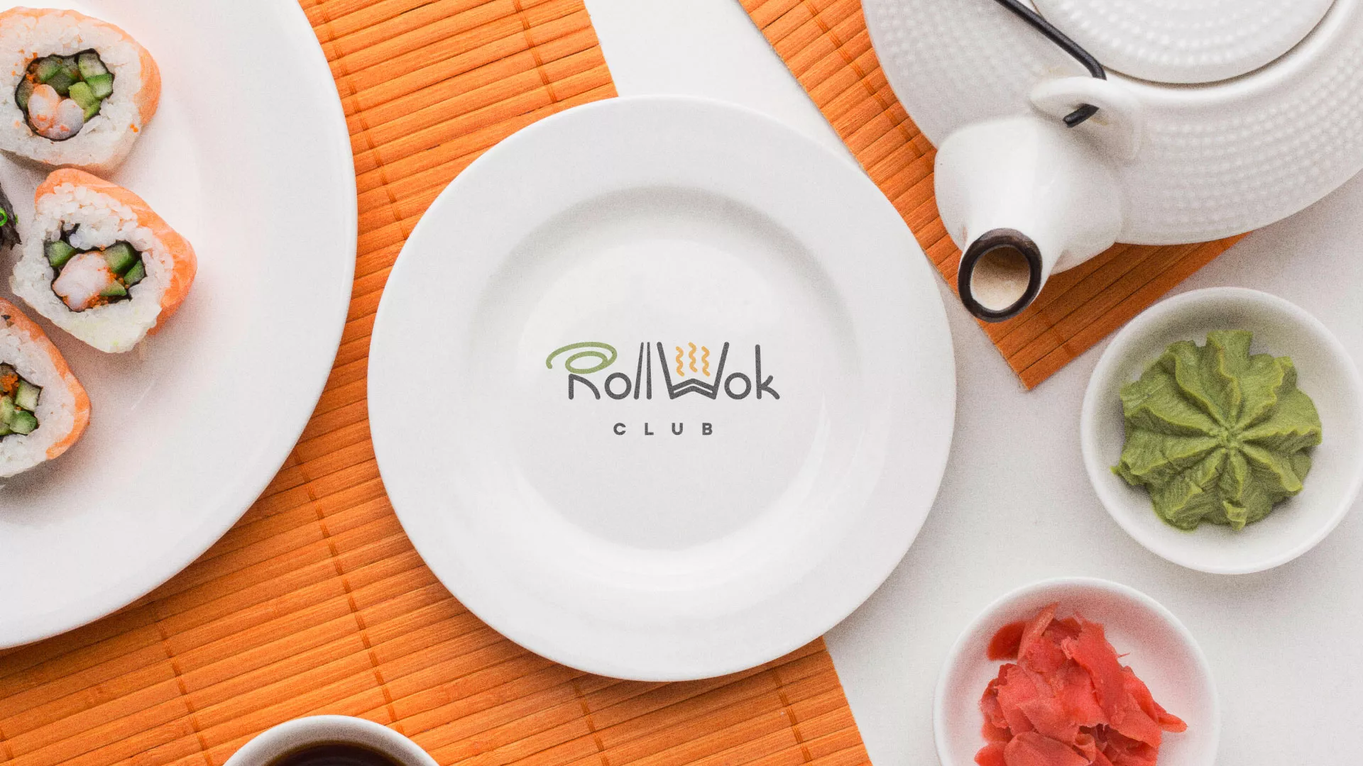 Разработка логотипа и фирменного стиля суши-бара «Roll Wok Club» в Абинске